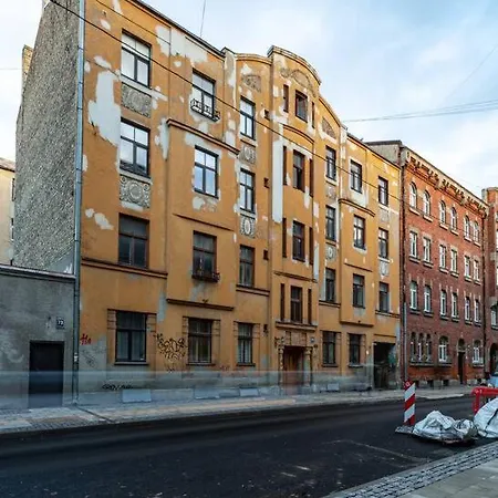 Design With Vintage Twist In Central * Riga