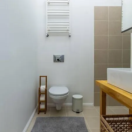 Design With Vintage Twist In Central Apartment
