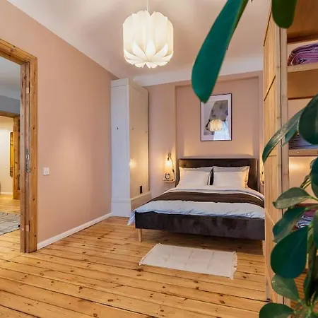 Apartment Design With Vintage Twist In Central