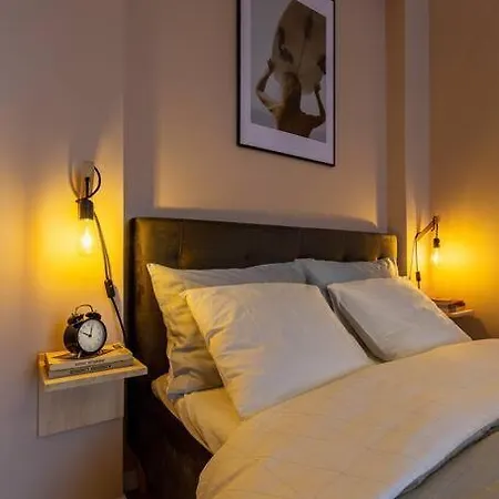 Design With Vintage Twist In Central Apartment