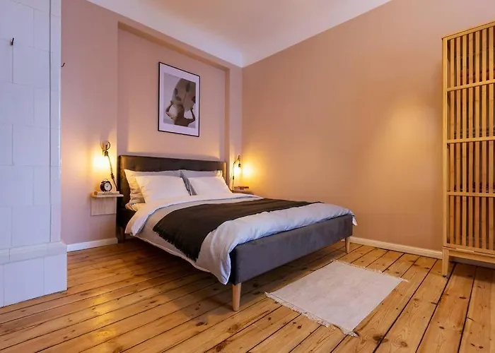 Design With Vintage Twist In *