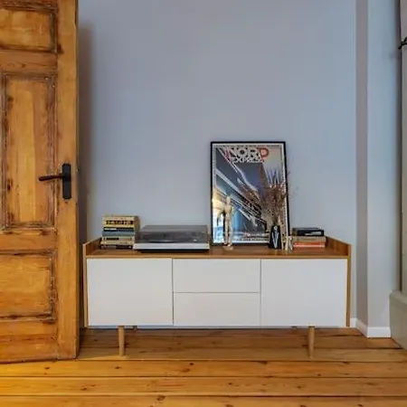 Apartmán Design With Vintage Twist In