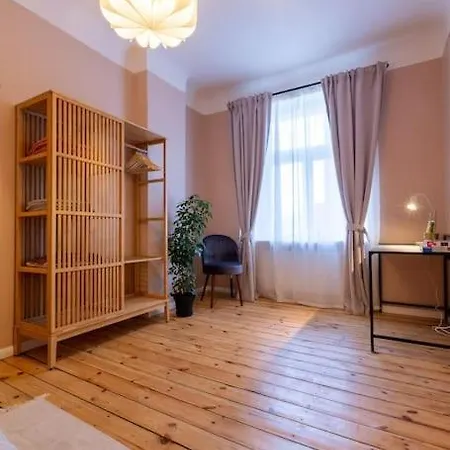Design With Vintage Twist In Appartement Riga